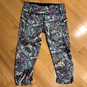 EUC Lululemon Run: Top Speed Crop - Iridescent Multi - size 6 (Pair#1)
